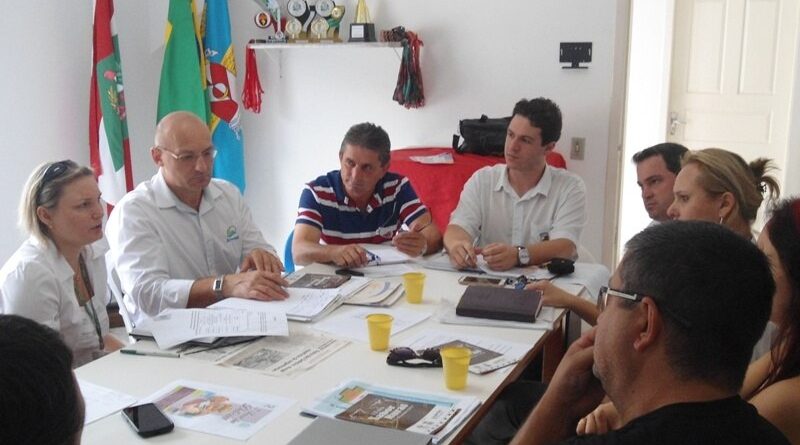 Reunião Feira das Delícias