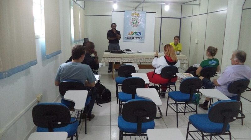 Reunião com professores de dança